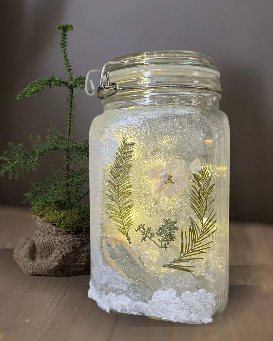 Winter Holiday Decoupage  Lantern Jar-Saturday, November 2nd 10:30am-12:30pm and 2:00pm-4:00pm