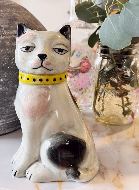 Cute Vintage-Inspired Stoneware Cat Vase