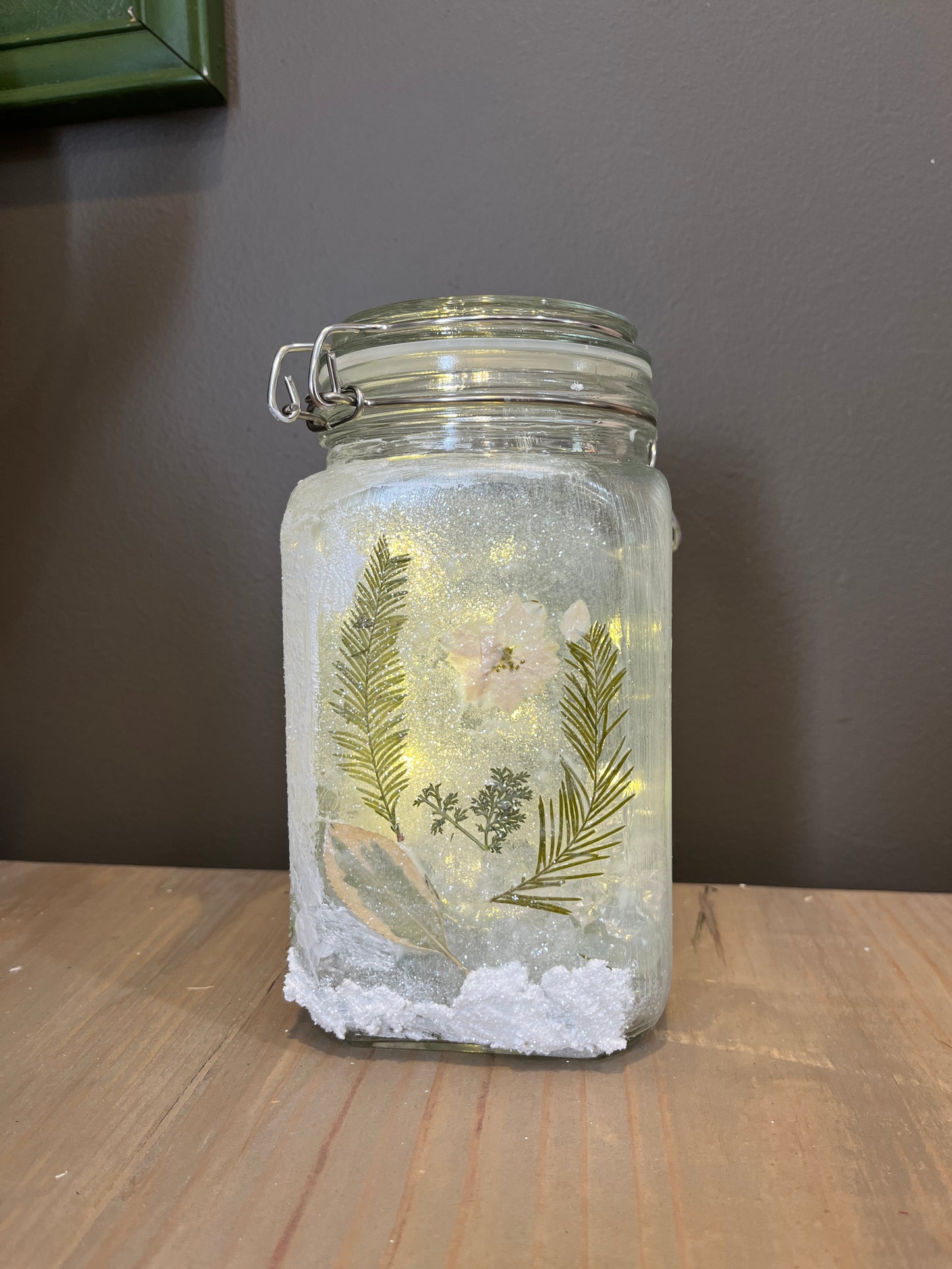 Winter Holiday Decoupage  Lantern Jar-Saturday, November 2nd 10:30am-12:30pm and 2:00pm-4:00pm